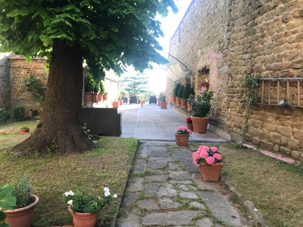 Suite Romantica Con Giardino In Dimora Storica - Camera E Appartamento - B&B Palazzo Robicci Castiglion Fiorentino Zewnętrze zdjęcie